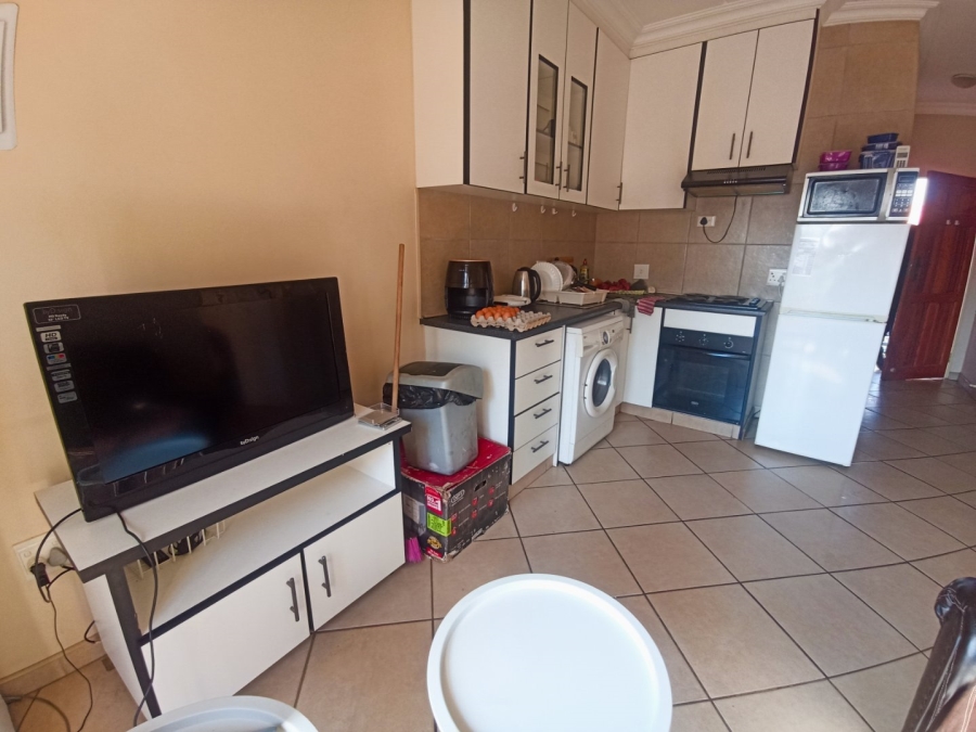 2 Bedroom Property for Sale in Wasgoedspruit North West